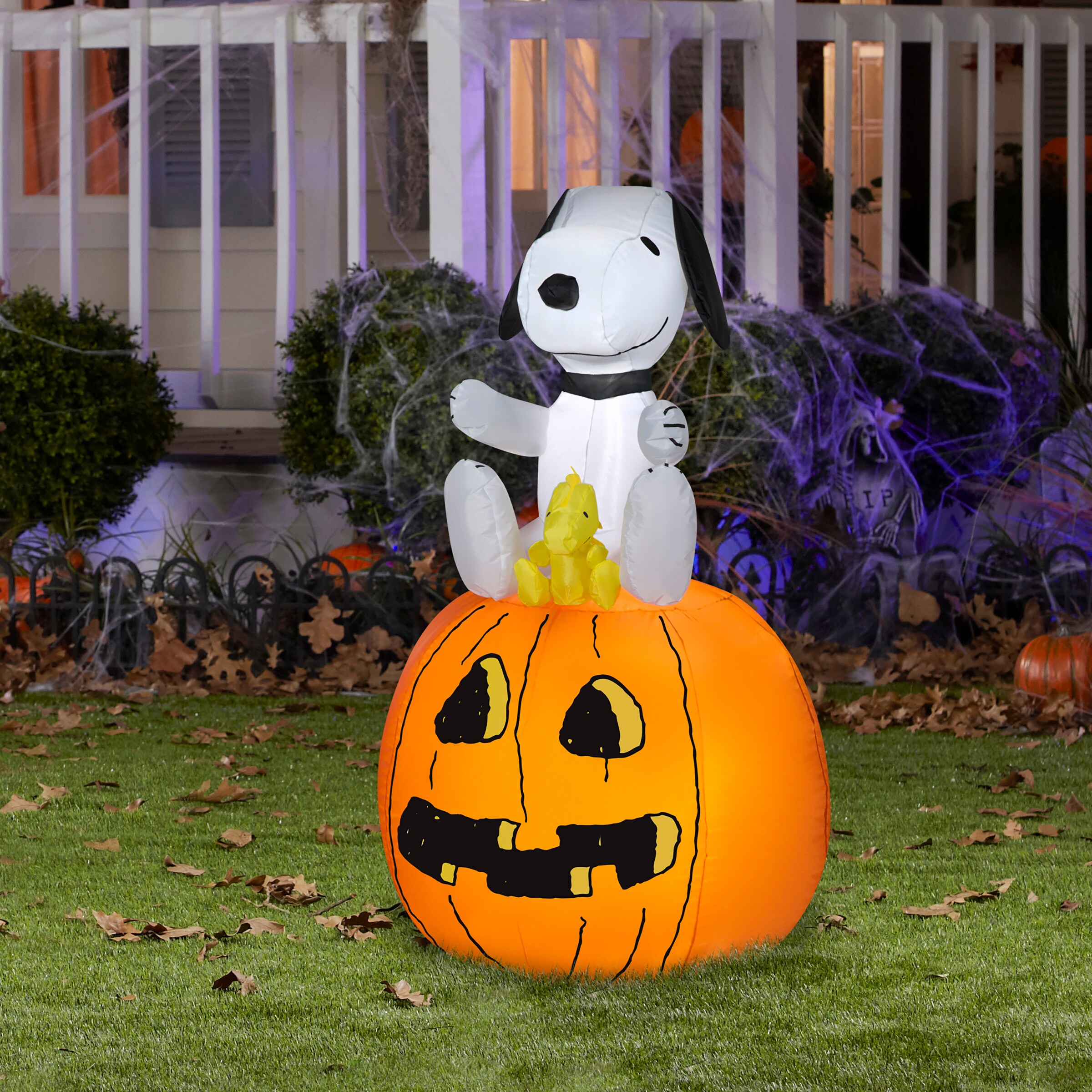 Gemmy 3.5-ft Pre-Lit Peanuts Worldwide Peanuts Snoopy Jack-o-lantern Inflatable in the Outdoor Halloween Decorations & Inflatables department at Lowes.com